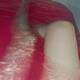 gambe in vasca acqua rosa